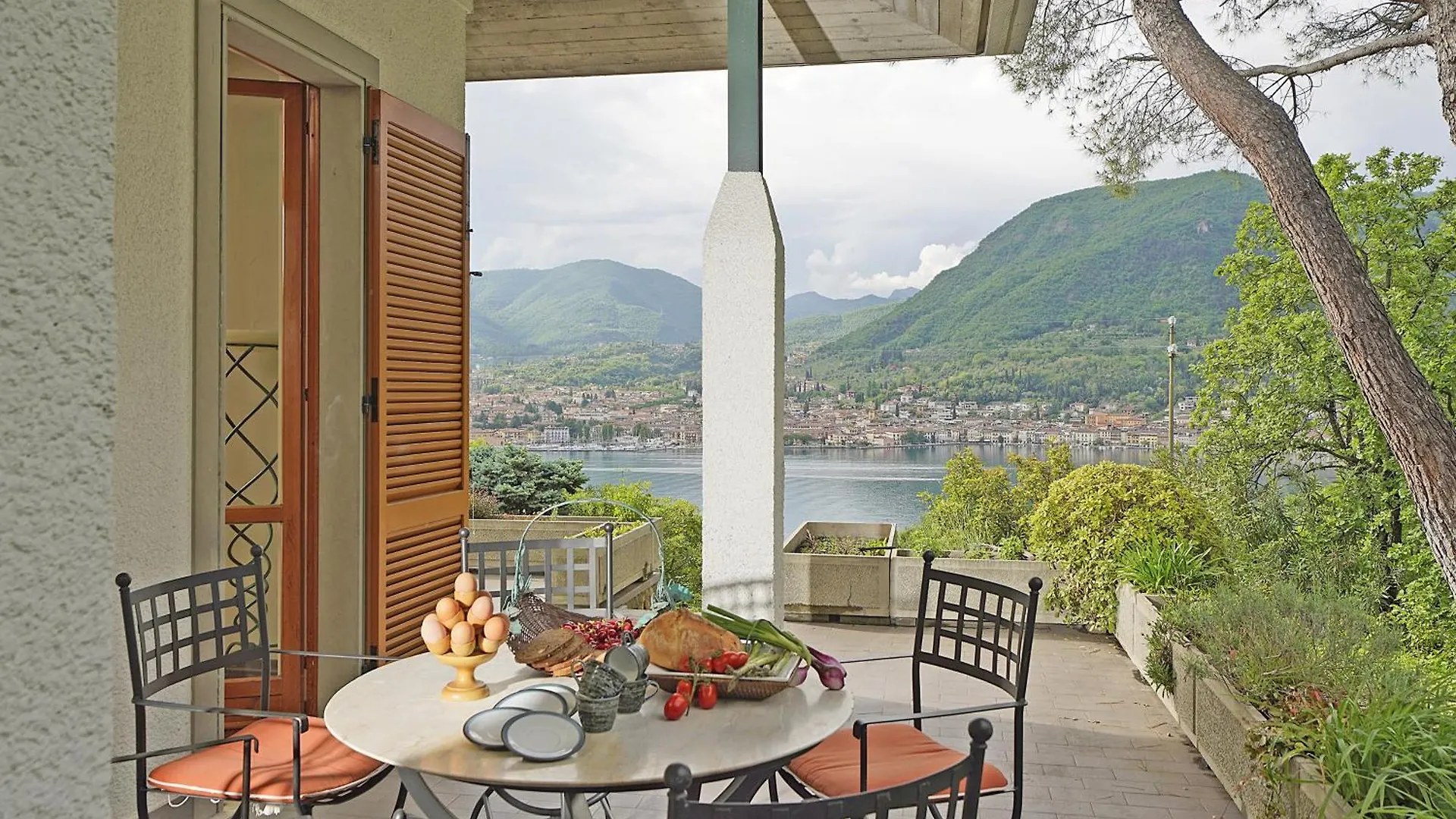 Villa Barbara San Felice del Benaco 0*,  Italy